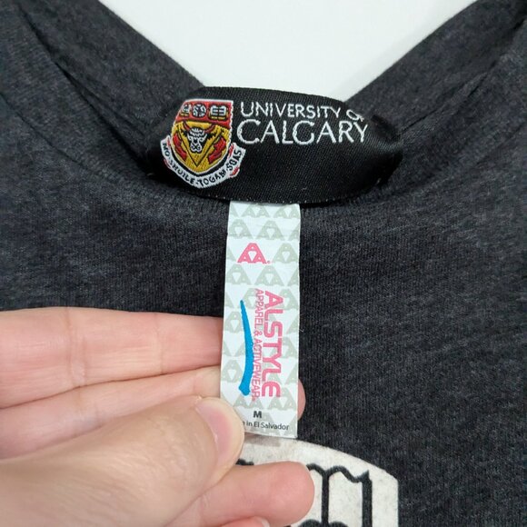 University of Calgary Logo Tee Charcoal Grey Size Medium - Picture 3 of 4